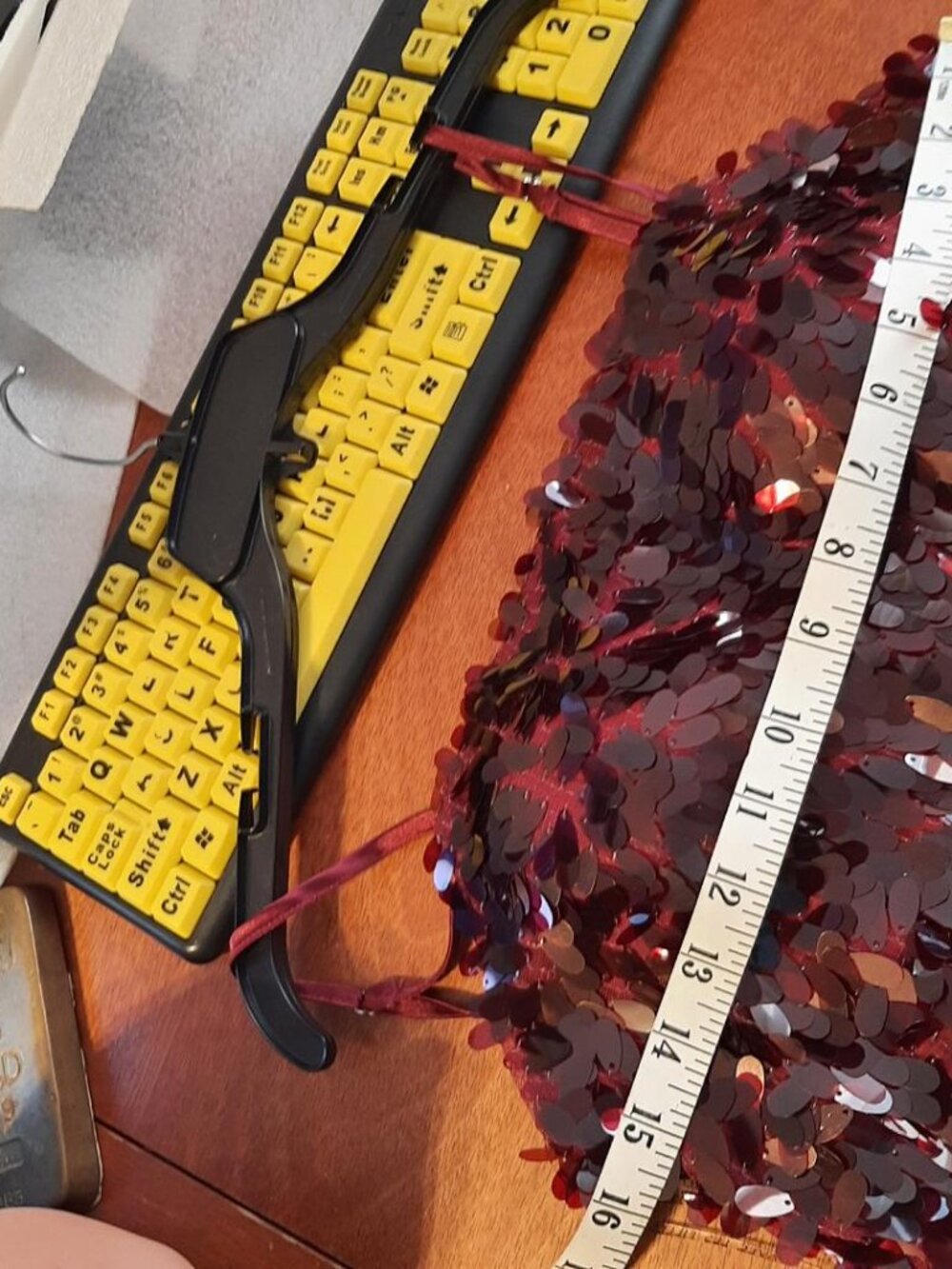 NEW TAG ! Avec Les Filles Burgundy Wine Sequin Midi Cocktail Party Dress Size 6 - Picture 3 of 4